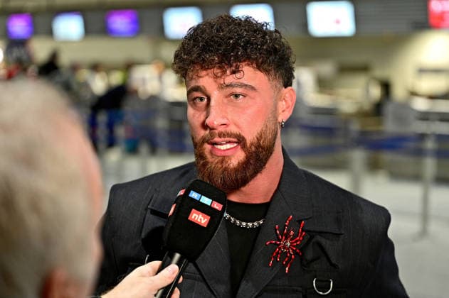RTL Dschungelcamp 2026 Umut Tekin on the occasion of the departure of the candidates of the RTL program Ich bin ein Star holt mich hier raus to the Jungle Camp 2026 in Australia on 17 01 2026 at Frankfurt Main Airport 20260117MWI101986