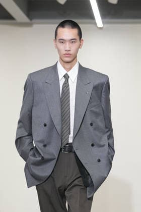 Milan, Milan Men s Fashion Week: Fall Winter 2026 - Men s Fashion, Fall Winter 2026 - Paul Smith Fashion Show - Catwalk In the photo: Model  Copyright: xRiccardoxGIordanox xipa-agency.netx xRiccardoxGiordanox IPA_Agency_IPA70212849