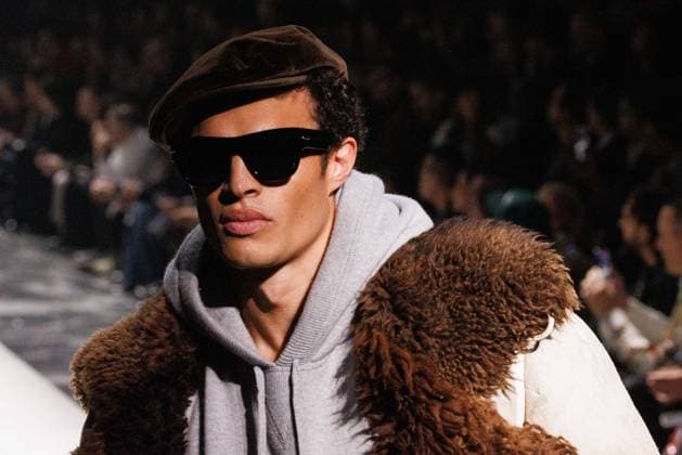 News - Dolce & Gabbana - Runway - Milan Fashion Week - Menswear Fall Winter 2026-2027 A model walks the runway during the Dolce &amp; Gabbana Fall Winter 2026 2027 menswear show at Milan Men s Fashion Week, on January 17, 2026, in Milan, Italy. Photo by Cinzia Camela. Milan Metropol Italy Copyright: xCinziaxCamelax xLiveMediax LPN_2242278