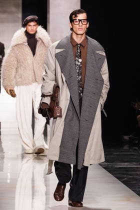 News - Dolce & Gabbana - Runway - Milan Fashion Week - Menswear Fall Winter 2026-2027 A model walks the runway during the Dolce &amp; Gabbana Fall Winter 2026 2027 menswear show at Milan Men s Fashion Week, on January 17, 2026, in Milan, Italy. Photo by Cinzia Camela. Milan Metropol Italy Copyright: xCinziaxCamelax xLiveMediax LPN_2242289