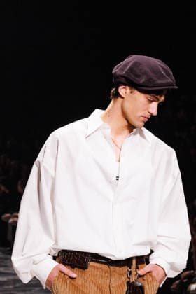 News - Dolce & Gabbana - Runway - Milan Fashion Week - Menswear Fall Winter 2026-2027 A model walks the runway during the Dolce &amp; Gabbana Fall Winter 2026 2027 menswear show at Milan Men s Fashion Week, on January 17, 2026, in Milan, Italy. Photo by Cinzia Camela. Milan Metropol Italy Copyright: xCinziaxCamelax xLiveMediax LPN_2242484