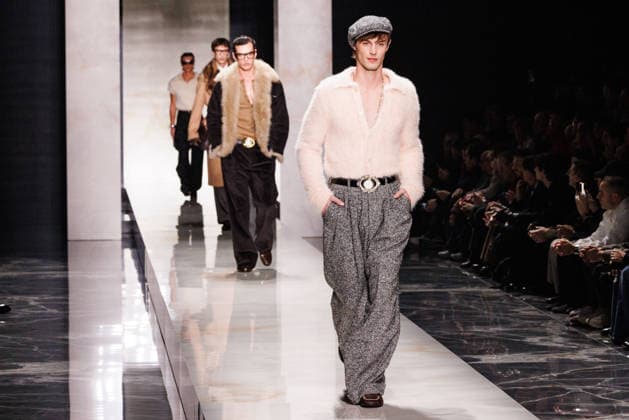 News - Dolce & Gabbana - Runway - Milan Fashion Week - Menswear Fall Winter 2026-2027 A model walks the runway during the Dolce &amp; Gabbana Fall Winter 2026 2027 menswear show at Milan Men s Fashion Week, on January 17, 2026, in Milan, Italy. Photo by Cinzia Camela. Milan Metropol Italy Copyright: xCinziaxCamelax xLiveMediax LPN_2242531
