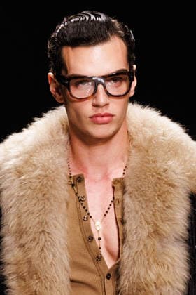 News - Dolce & Gabbana - Runway - Milan Fashion Week - Menswear Fall Winter 2026-2027 A model walks the runway during the Dolce &amp; Gabbana Fall Winter 2026 2027 menswear show at Milan Men s Fashion Week, on January 17, 2026, in Milan, Italy. Photo by Cinzia Camela. Milan Metropol Italy Copyright: xCinziaxCamelax xLiveMediax LPN_2242548