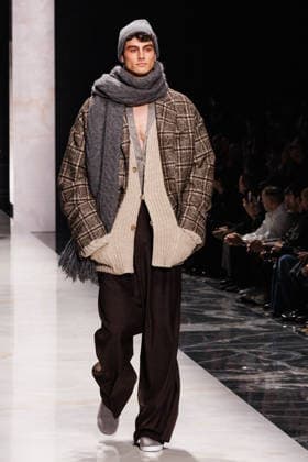 Photo IPP Cinzia Camela Publishing Group LiveMedia Milan 17 01 2026 In the photo A model walks the runway during the Dolce and Gabbana Fall Winter 2026-2027 menswear show at Milan Mens Fashion Week, on January 17, 2026, in Milan, Italy Photo by Cinzia Camela Italy Photo Press World Copyright Dolce and Gabbana Runway Milan