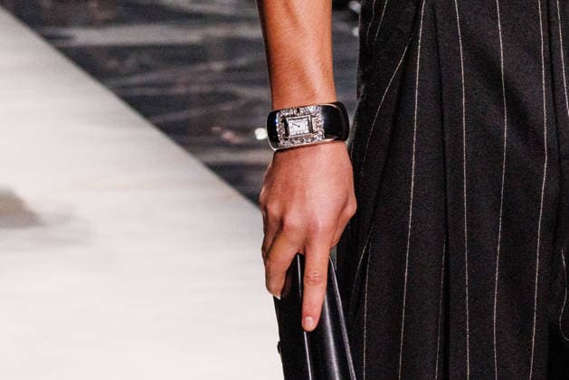 News - Dolce & Gabbana - Runway - Milan Fashion Week - Menswear Fall Winter 2026-2027 A model (detail) walks the runway during the Dolce &amp; Gabbana Fall Winter 2026 2027 menswear show at Milan Men s Fashion Week, on January 17, 2026, in Milan, Italy. Photo by Cinzia Camela. Milan Metropol Italy Copyright: xCinziaxCamelax xLiveMediax LPN_2242557
