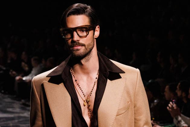 News - Dolce & Gabbana - Runway - Milan Fashion Week - Menswear Fall Winter 2026-2027 A model walks the runway during the Dolce &amp; Gabbana Fall Winter 2026 2027 menswear show at Milan Men s Fashion Week, on January 17, 2026, in Milan, Italy. Photo by Cinzia Camela. Milan Metropol Italy Copyright: xCinziaxCamelax xLiveMediax LPN_2242569