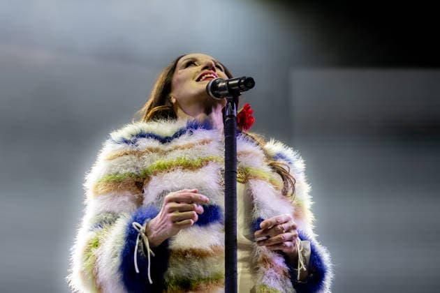 Luz Casal concert at the Movistar Arena The singer Luz Casal during a performance at the Movistar Arena, on January 17, 2026, in Madrid Spain The soloist Luz Casal offers a concert within the programming of the Inverfest 2026 festival on the occasion of the release of her latest album, Me voy a permitir, which went on sale in November 2025 17 JANUARY 2026 CONCERT LUZ CASAL MUSIC SINGER CONCERT Madrid Madrid Madrid Spain  Copyright: xRicardoxRubiox 7227011