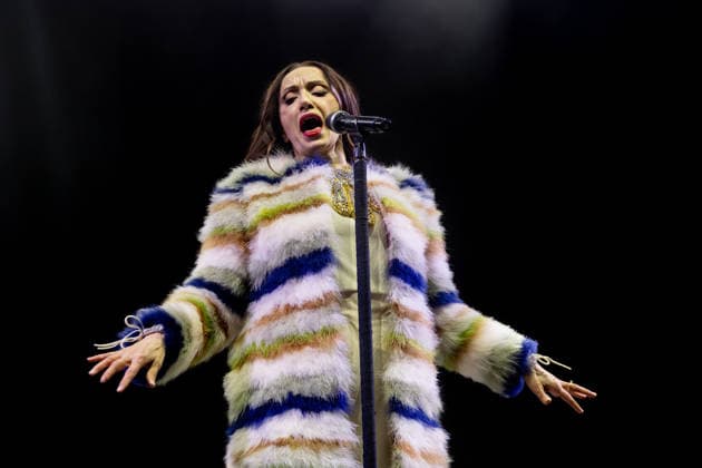 Luz Casal concert at the Movistar Arena The singer Luz Casal during a performance at the Movistar Arena, on January 17, 2026, in Madrid Spain The soloist Luz Casal offers a concert within the programming of the Inverfest 2026 festival on the occasion of the release of her latest album, Me voy a permitir, which went on sale in November 2025 17 JANUARY 2026 CONCERT LUZ CASAL MUSIC SINGER CONCERT Madrid Madrid Madrid Spain  Copyright: xRicardoxRubiox 7227015