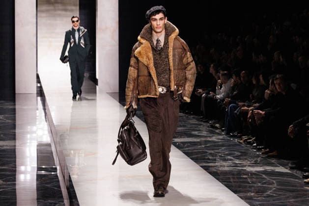News - Dolce & Gabbana - Runway - Milan Fashion Week - Menswear Fall Winter 2026-2027 A model walks the runway during the Dolce &amp; Gabbana Fall Winter 2026 2027 menswear show at Milan Men s Fashion Week, on January 17, 2026, in Milan, Italy. Photo by Cinzia Camela. Milan Metropol Italy Copyright: xCinziaxCamelax xLiveMediax LPN_2242911