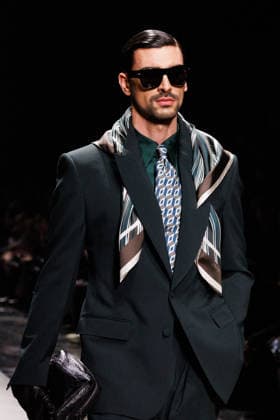 News - Dolce & Gabbana - Runway - Milan Fashion Week - Menswear Fall Winter 2026-2027 A model walks the runway during the Dolce &amp; Gabbana Fall Winter 2026 2027 menswear show at Milan Men s Fashion Week, on January 17, 2026, in Milan, Italy. Photo by Cinzia Camela. Milan Metropol Italy Copyright: xCinziaxCamelax xLiveMediax LPN_2242919