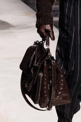 News - Dolce & Gabbana - Runway - Milan Fashion Week - Menswear Fall Winter 2026-2027 A model (detail) walks the runway during the Dolce &amp; Gabbana Fall Winter 2026 2027 menswear show at Milan Men s Fashion Week, on January 17, 2026, in Milan, Italy. Photo by Cinzia Camela. Milan Metropol Italy Copyright: xCinziaxCamelax xLiveMediax LPN_2242944