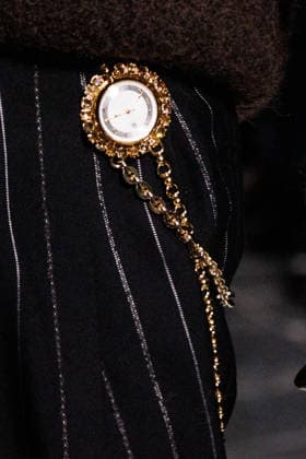 News - Dolce & Gabbana - Runway - Milan Fashion Week - Menswear Fall Winter 2026-2027 A model (detail) walks the runway during the Dolce &amp; Gabbana Fall Winter 2026 2027 menswear show at Milan Men s Fashion Week, on January 17, 2026, in Milan, Italy. Photo by Cinzia Camela. Milan Metropol Italy Copyright: xCinziaxCamelax xLiveMediax LPN_2242945
