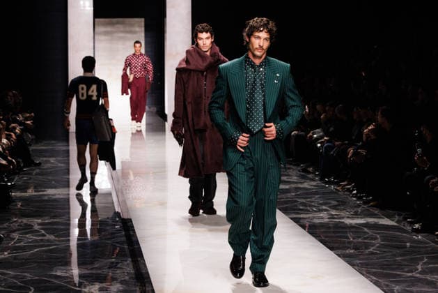 News - Dolce & Gabbana - Runway - Milan Fashion Week - Menswear Fall Winter 2026-2027 A model walks the runway during the Dolce &amp; Gabbana Fall Winter 2026 2027 menswear show at Milan Men s Fashion Week, on January 17, 2026, in Milan, Italy. Photo by Cinzia Camela. Milan Metropol Italy Copyright: xCinziaxCamelax xLiveMediax LPN_2242953