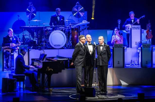 Max Raabe and the Palast Orchester in Duisburg FOR EDITORIAL PURPOSES ONLY EDITORIAL USE ONLY p The singer Max Raabe m performs on Saturday evening, 17 01 2026, with his Palast Orchester at the Theater am Marientor in Duisburg Germany NRW Duisburg Copyright MartinxMöller Copyright: MartinxMöller doc846fg9z7gkordqbg1x3r ,EDITORIAL USE ONLY Copyright: MartinxMöller