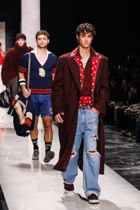 News - Dolce & Gabbana - Runway - Milan Fashion Week - Menswear Fall Winter 2026-2027 A model walks the runway during the Dolce &amp; Gabbana Fall Winter 2026 2027 menswear show at Milan Men s Fashion Week, on January 17, 2026, in Milan, Italy. Photo by Cinzia Camela. Milan Metropol Italy Copyright: xCinziaxCamelax xLiveMediax LPN_2243584
