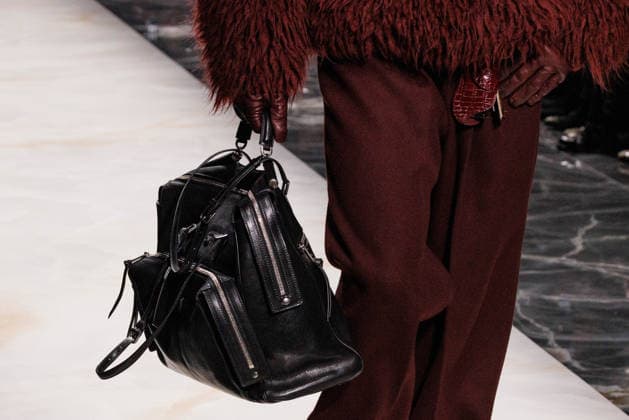 News - Dolce & Gabbana - Runway - Milan Fashion Week - Menswear Fall Winter 2026-2027 A model (detail) walks the runway during the Dolce &amp; Gabbana Fall Winter 2026 2027 menswear show at Milan Men s Fashion Week, on January 17, 2026, in Milan, Italy. Photo by Cinzia Camela. Milan Metropol Italy Copyright: xCinziaxCamelax xLiveMediax LPN_2243592