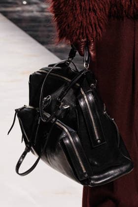 News - Dolce & Gabbana - Runway - Milan Fashion Week - Menswear Fall Winter 2026-2027 A model (detail) walks the runway during the Dolce &amp; Gabbana Fall Winter 2026 2027 menswear show at Milan Men s Fashion Week, on January 17, 2026, in Milan, Italy. Photo by Cinzia Camela. Milan Metropol Italy Copyright: xCinziaxCamelax xLiveMediax LPN_2243593