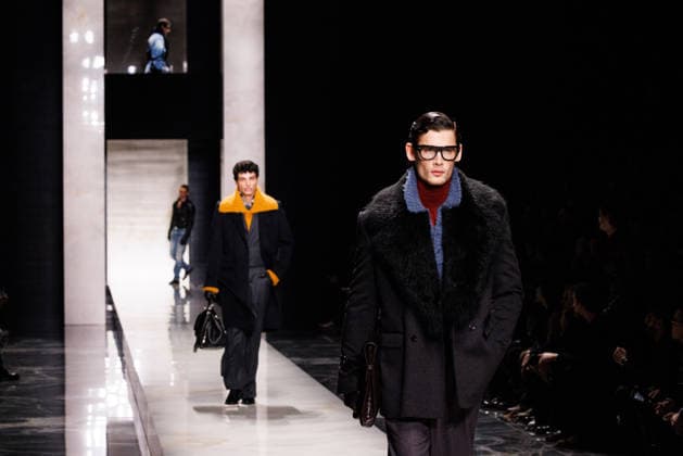 News - Dolce & Gabbana - Runway - Milan Fashion Week - Menswear Fall Winter 2026-2027 A model walks the runway during the Dolce &amp; Gabbana Fall Winter 2026 2027 menswear show at Milan Men s Fashion Week, on January 17, 2026, in Milan, Italy. Photo by Cinzia Camela. Milan Metropol Italy Copyright: xCinziaxCamelax xLiveMediax LPN_2243599
