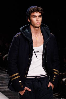 News - Dolce & Gabbana - Runway - Milan Fashion Week - Menswear Fall Winter 2026-2027 A model walks the runway during the Dolce &amp; Gabbana Fall Winter 2026 2027 menswear show at Milan Men s Fashion Week, on January 17, 2026, in Milan, Italy. Photo by Cinzia Camela. Milan Metropol Italy Copyright: xCinziaxCamelax xLiveMediax LPN_2243640