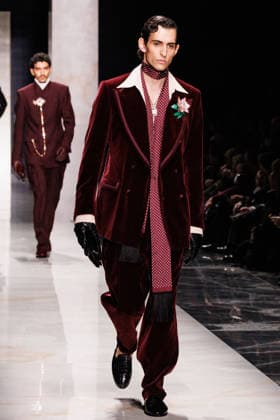 News - Dolce & Gabbana - Runway - Milan Fashion Week - Menswear Fall Winter 2026-2027 A model walks the runway during the Dolce &amp; Gabbana Fall Winter 2026 2027 menswear show at Milan Men s Fashion Week, on January 17, 2026, in Milan, Italy. Photo by Cinzia Camela. Milan Metropol Italy Copyright: xCinziaxCamelax xLiveMediax LPN_2243649