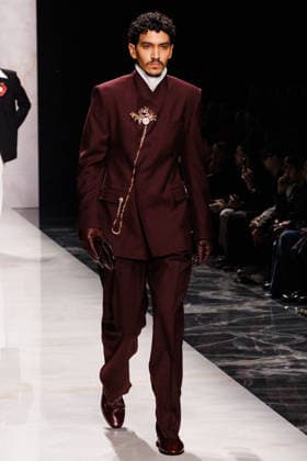 News - Dolce & Gabbana - Runway - Milan Fashion Week - Menswear Fall Winter 2026-2027 A model walks the runway during the Dolce &amp; Gabbana Fall Winter 2026 2027 menswear show at Milan Men s Fashion Week, on January 17, 2026, in Milan, Italy. Photo by Cinzia Camela. Milan Metropol Italy Copyright: xCinziaxCamelax xLiveMediax LPN_2243662