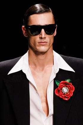 News - Dolce & Gabbana - Runway - Milan Fashion Week - Menswear Fall Winter 2026-2027 A model walks the runway during the Dolce &amp; Gabbana Fall Winter 2026 2027 menswear show at Milan Men s Fashion Week, on January 17, 2026, in Milan, Italy. Photo by Cinzia Camela. Milan Metropol Italy Copyright: xCinziaxCamelax xLiveMediax LPN_2243680