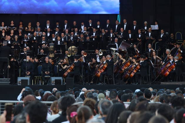 Santiago January 17, 2026 At the National Stadium, the National Symphony Orchestra of Chile and the Symphonic Choir of the University of Chile present the concert, Carmina Burana Jonnathan Oyarzun Aton Chile, Santiago Chile Aton Chile Aton 1118940  Copyright: JONNATHANxOYARZUN ATONxCHILE