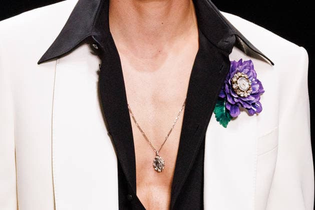 News - Dolce & Gabbana - Runway - Milan Fashion Week - Menswear Fall Winter 2026-2027 A model (detail) walks the runway during the Dolce &amp; Gabbana Fall Winter 2026 2027 menswear show at Milan Men s Fashion Week, on January 17, 2026, in Milan, Italy. Photo by Cinzia Camela. Milan Metropol Italy Copyright: xCinziaxCamelax xLiveMediax LPN_2243690