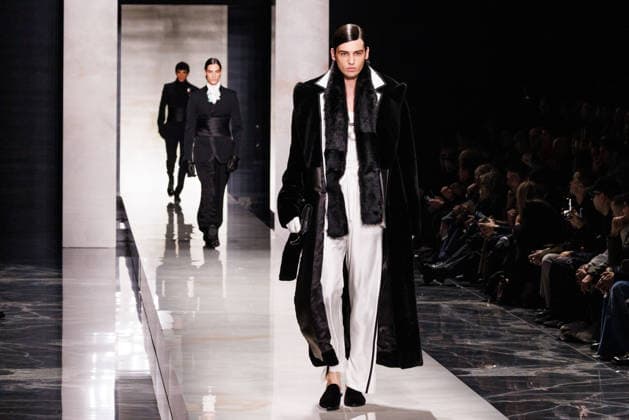 News - Dolce & Gabbana - Runway - Milan Fashion Week - Menswear Fall Winter 2026-2027 A model walks the runway during the Dolce &amp; Gabbana Fall Winter 2026 2027 menswear show at Milan Men s Fashion Week, on January 17, 2026, in Milan, Italy. Photo by Cinzia Camela. Milan Metropol Italy Copyright: xCinziaxCamelax xLiveMediax LPN_2243692