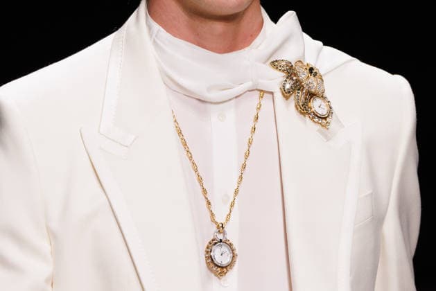 News - Dolce & Gabbana - Runway - Milan Fashion Week - Menswear Fall Winter 2026-2027 A model (detail) walks the runway during the Dolce &amp; Gabbana Fall Winter 2026 2027 menswear show at Milan Men s Fashion Week, on January 17, 2026, in Milan, Italy. Photo by Cinzia Camela. Milan Metropol Italy Copyright: xCinziaxCamelax xLiveMediax LPN_2243737