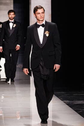 News - Dolce & Gabbana - Runway - Milan Fashion Week - Menswear Fall Winter 2026-2027 A model walks the runway during the Dolce &amp; Gabbana Fall Winter 2026 2027 menswear show at Milan Men s Fashion Week, on January 17, 2026, in Milan, Italy. Photo by Cinzia Camela. Milan Metropol Italy Copyright: xCinziaxCamelax xLiveMediax LPN_2243753