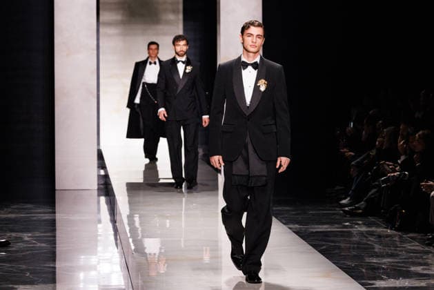 News - Dolce & Gabbana - Runway - Milan Fashion Week - Menswear Fall Winter 2026-2027 A model walks the runway during the Dolce &amp; Gabbana Fall Winter 2026 2027 menswear show at Milan Men s Fashion Week, on January 17, 2026, in Milan, Italy. Photo by Cinzia Camela. Milan Metropol Italy Copyright: xCinziaxCamelax xLiveMediax LPN_2243755