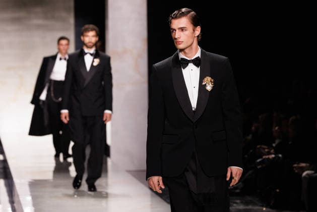 News - Dolce & Gabbana - Runway - Milan Fashion Week - Menswear Fall Winter 2026-2027 A model walks the runway during the Dolce &amp; Gabbana Fall Winter 2026 2027 menswear show at Milan Men s Fashion Week, on January 17, 2026, in Milan, Italy. Photo by Cinzia Camela. Milan Metropol Italy Copyright: xCinziaxCamelax xLiveMediax LPN_2243759