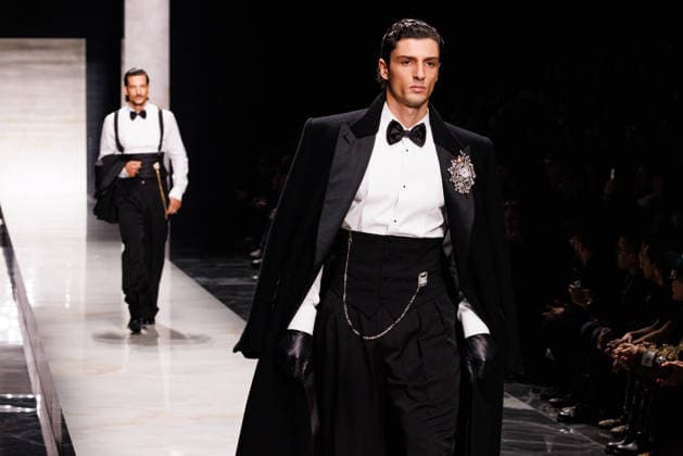 News - Dolce & Gabbana - Runway - Milan Fashion Week - Menswear Fall Winter 2026-2027 A model walks the runway during the Dolce &amp; Gabbana Fall Winter 2026 2027 menswear show at Milan Men s Fashion Week, on January 17, 2026, in Milan, Italy. Photo by Cinzia Camela. Milan Metropol Italy Copyright: xCinziaxCamelax xLiveMediax LPN_2243785