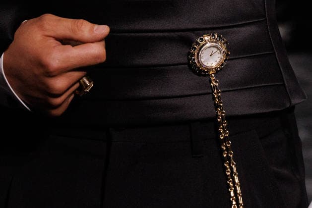 News - Dolce & Gabbana - Runway - Milan Fashion Week - Menswear Fall Winter 2026-2027 A model (detail) walks the runway during the Dolce &amp; Gabbana Fall Winter 2026 2027 menswear show at Milan Men s Fashion Week, on January 17, 2026, in Milan, Italy. Photo by Cinzia Camela. Milan Metropol Italy Copyright: xCinziaxCamelax xLiveMediax LPN_2243804