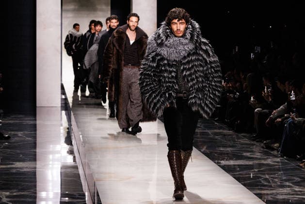 News - Dolce & Gabbana - Runway - Milan Fashion Week - Menswear Fall Winter 2026-2027 Model walk the runway for the finale during the Dolce &amp; Gabbana Fall Winter 2026 2027 menswear show at Milan Men s Fashion Week, on January 17, 2026, in Milan, Italy. Photo by Cinzia Camela. Milan Metropol Italy Copyright: xCinziaxCamelax xLiveMediax LPN_2243815
