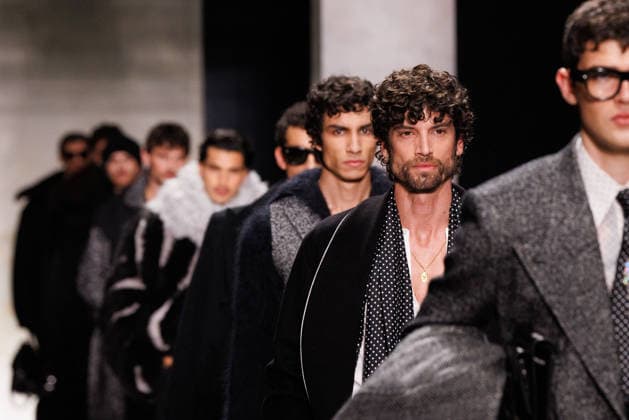 News - Dolce & Gabbana - Runway - Milan Fashion Week - Menswear Fall Winter 2026-2027 Model walk the runway for the finale during the Dolce &amp; Gabbana Fall Winter 2026 2027 menswear show at Milan Men s Fashion Week, on January 17, 2026, in Milan, Italy. Photo by Cinzia Camela. Milan Metropol Italy Copyright: xCinziaxCamelax xLiveMediax LPN_2243827