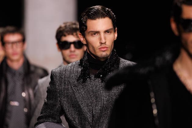 News - Dolce & Gabbana - Runway - Milan Fashion Week - Menswear Fall Winter 2026-2027 Model walk the runway for the finale during the Dolce &amp; Gabbana Fall Winter 2026 2027 menswear show at Milan Men s Fashion Week, on January 17, 2026, in Milan, Italy. Photo by Cinzia Camela. Milan Metropol Italy Copyright: xCinziaxCamelax xLiveMediax LPN_2243837