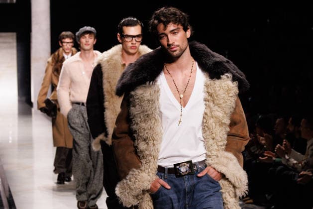 News - Dolce & Gabbana - Runway - Milan Fashion Week - Menswear Fall Winter 2026-2027 Model walk the runway for the finale during the Dolce &amp; Gabbana Fall Winter 2026 2027 menswear show at Milan Men s Fashion Week, on January 17, 2026, in Milan, Italy. Photo by Cinzia Camela. Milan Metropol Italy Copyright: xCinziaxCamelax xLiveMediax LPN_2243868