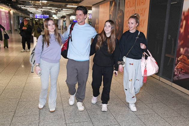Stephen Dürr with his wife Katharina Dürr and the twins Lilly Marleen Dürr and Amelie Sophie Dürr Departure of the candidates of the RTL TV show ICH BIN EIN STAR, HOLT MICH HIER RAUS at Frankfurt Airport in Frankfurt am Main on 17 01 2026
