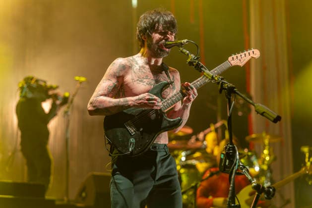 Biffy Clyro perform at Co-Op Live Simon Neil of Biffy Clyro performs at Co-Op Live, Manchester, England, 17th January 2026, Credit:Mike Gray Avalon  Copyright: xMikexGrayx xAvalonx 1066925187