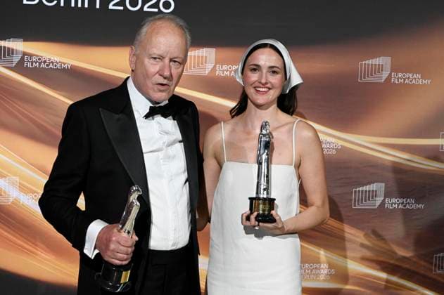 abb Stellan Skarsgard and Renate Reinsve Winner Award winners with film award as guests on the red carpet at the European Film Awards 2026 European Film Awards 2026 Gala at Haus der Kulturen der Welt on 17 01 2026 in Berlin Berlin Germany