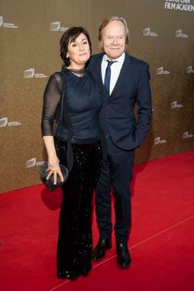 abb Sandra Maischberger and Jan Kerhart as guests on the red carpet at the gala for the European Film Awards 2026 European Film Awards 2026 at the Haus der Kulturen der Welt on 17 01 2026 in Berlin Berlin Germany