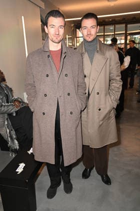 Milan, Milan Men s Fashion Week: Fall Winter 2026 - Men s Fashion, Fall Winter 2026 - Simon Cracker show. Front row: Brad & Scott Staniland  Copyright: xSimonaxChiocciax xipa-agency.netx xFotosickix IPA_Agency_IPA70241229