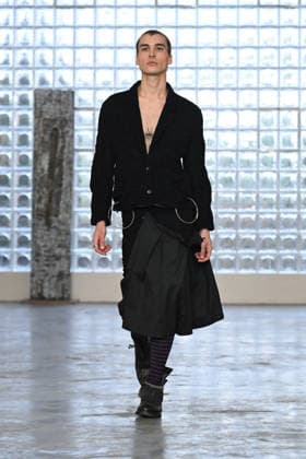 Milan, Milan Men s Fashion Week: Fall Winter 2026 - Men s Fashion, Fall Winter 2026 - Simon Cracker fashion show. Fashion show photo: model  Copyright: xSimonaxChiocciax xipa-agency.netx xFotosickix IPA_Agency_IPA70243040
