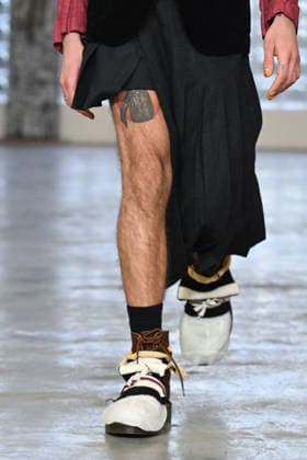 Milan, Milan Men s Fashion Week: Fall Winter 2026 - Men s Fashion, Fall Winter 2026 - Simon Cracker fashion show. Fashion show photo: model  Copyright: xSimonaxChiocciax xipa-agency.netx xFotosickix IPA_Agency_IPA70243047