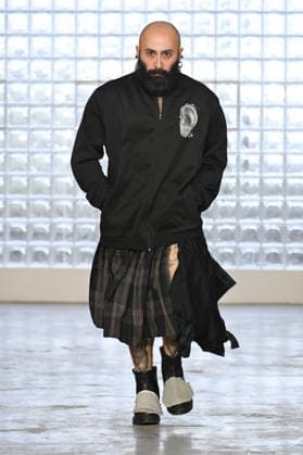 Milan, Milan Men s Fashion Week: Fall Winter 2026 - Men s Fashion, Fall Winter 2026 - Simon Cracker fashion show. Fashion show photo: model  Copyright: xSimonaxChiocciax xipa-agency.netx xFotosickix IPA_Agency_IPA70242885
