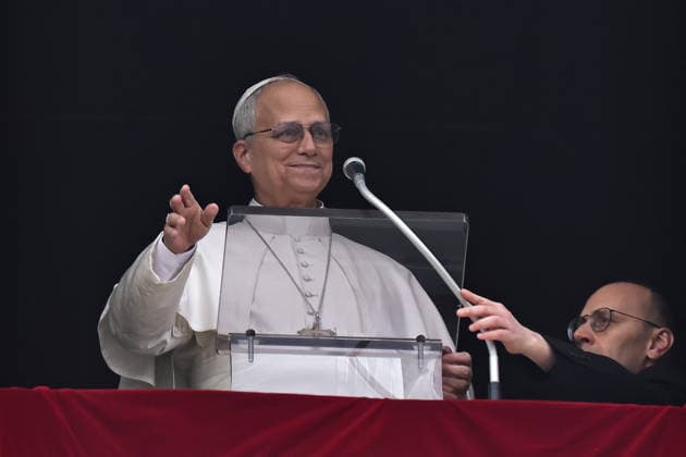 January 18, 2025. Vatican City - POPE LEO XIV delivers Angelus prayer in St, Peter s Square at the Vatican from the window of his private studio in the Apostolic Palace. EvandroInetti_via ZUMA Wire Vatican City State - ZUMAi15_ 20260118_zaf_i15_006 Copyright: xEvandroxInettix