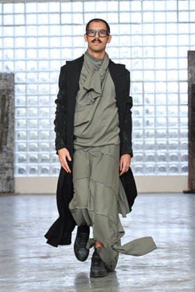 Milan, Milan Men s Fashion Week: Fall Winter 2026 - Men s Fashion, Fall Winter 2026 - Simon Cracker fashion show. Fashion show photo: model  Copyright: xSimonaxChiocciax xipa-agency.netx xFotosickix IPA_Agency_IPA70242957