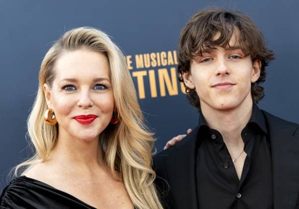 AMSTERDAM - Chantal Janzen and her son James Geeratz on the red carpet at the world premiere of Sting s The Last Ship at CarrÃ . SANDER KONING ANP netherlands out - belgium out  Copyright: xx x547893560x originalFilename: 547893560.jpg